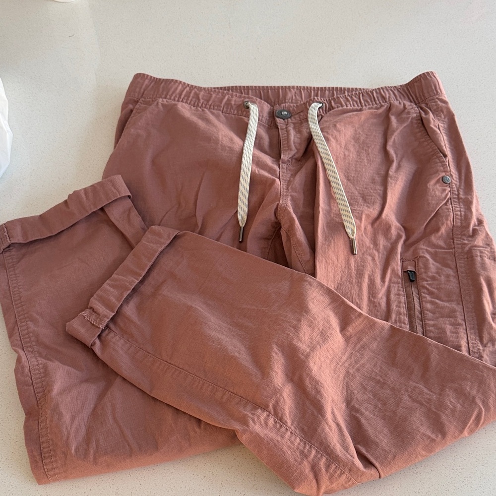 Women’s Vuori Ripstop pants in salmon -Medium